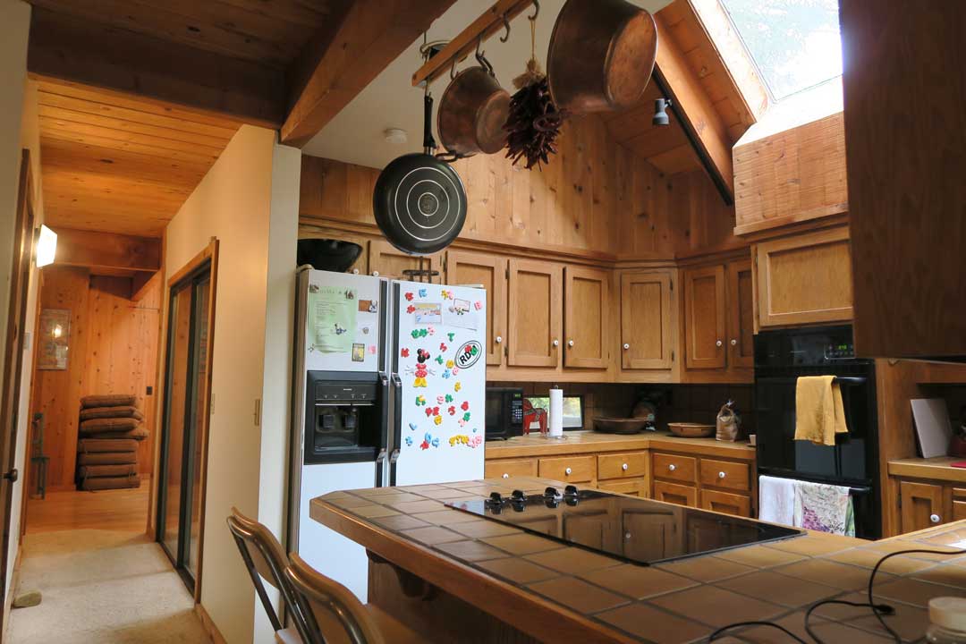 APTOS HIDDEN BEACH MULTI-FAMILY VACATION HOME KITCHEN REMODEL