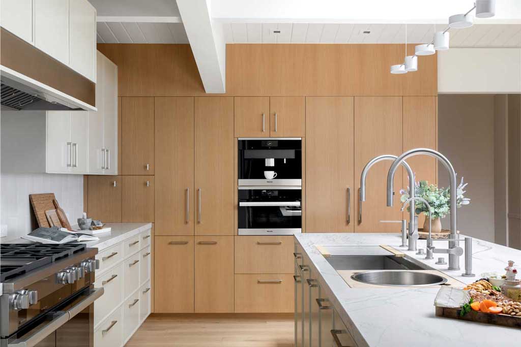 Islands are the crown jewel of kitchen renovations, Houzz study